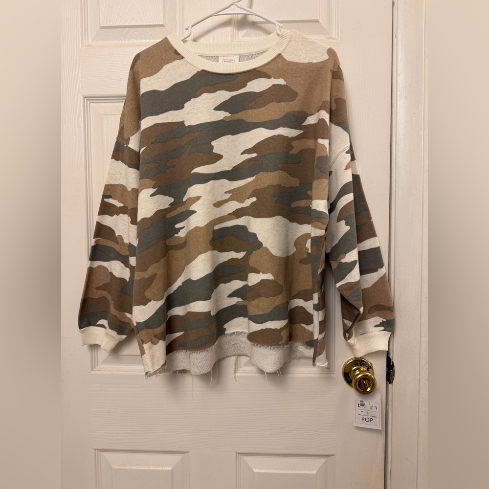 Bloom + Pop Camouflage Print Sweater Size Small - Picture 2 of 11